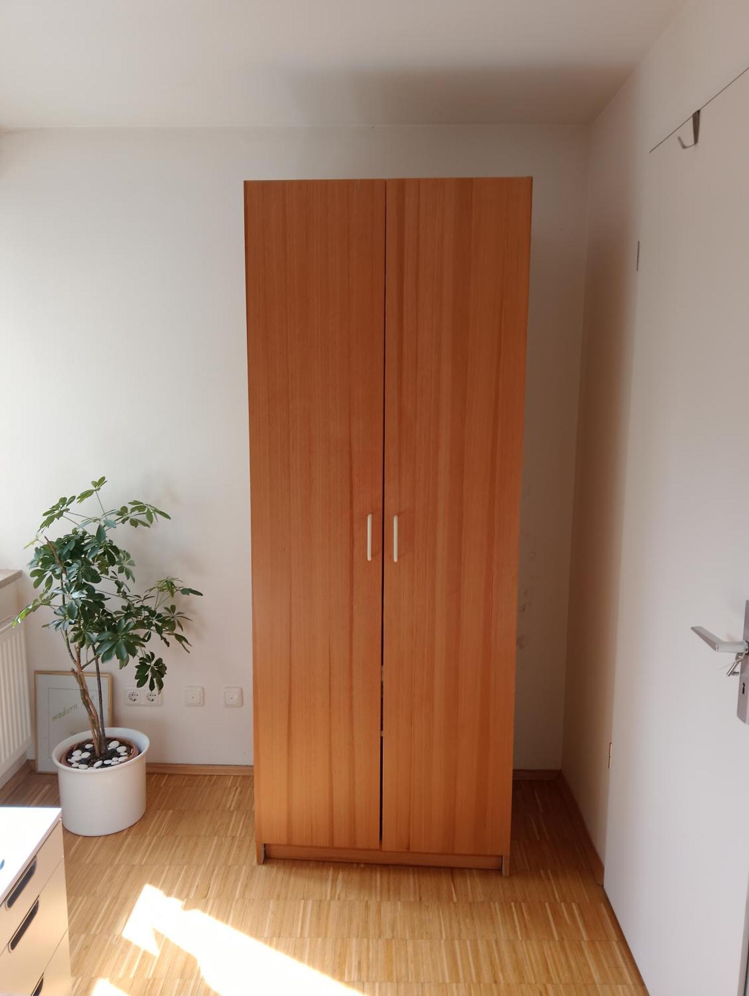 1 With 2rooms In München