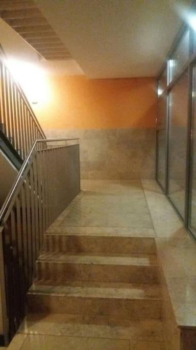 1 With 2rooms In *